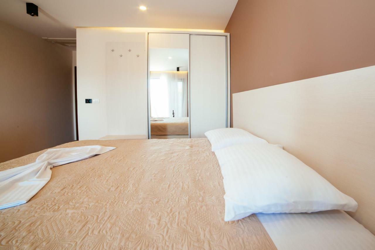울친 Adriatica Sea & Sun B&B 외부 사진