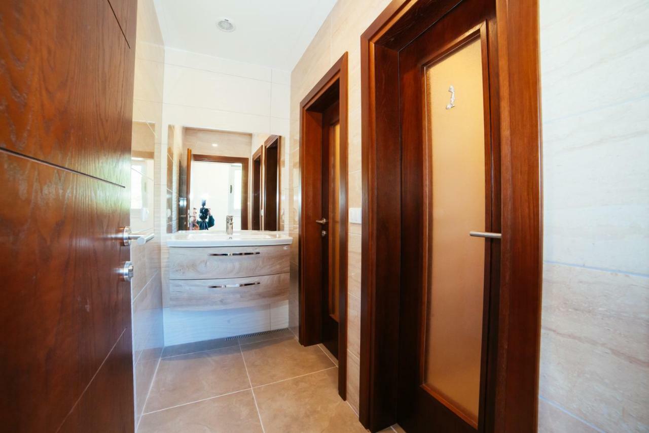 울친 Adriatica Sea & Sun B&B 외부 사진