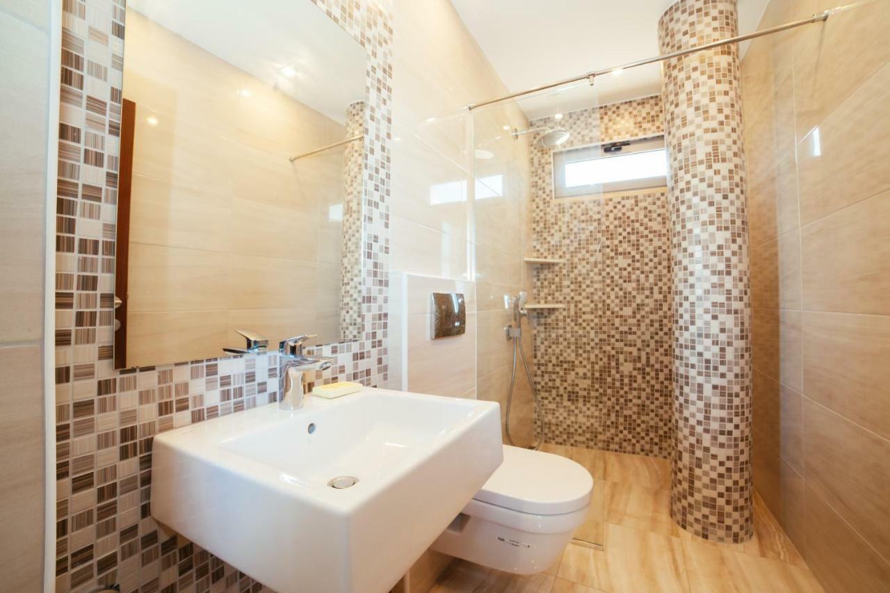 울친 Adriatica Sea & Sun B&B 외부 사진
